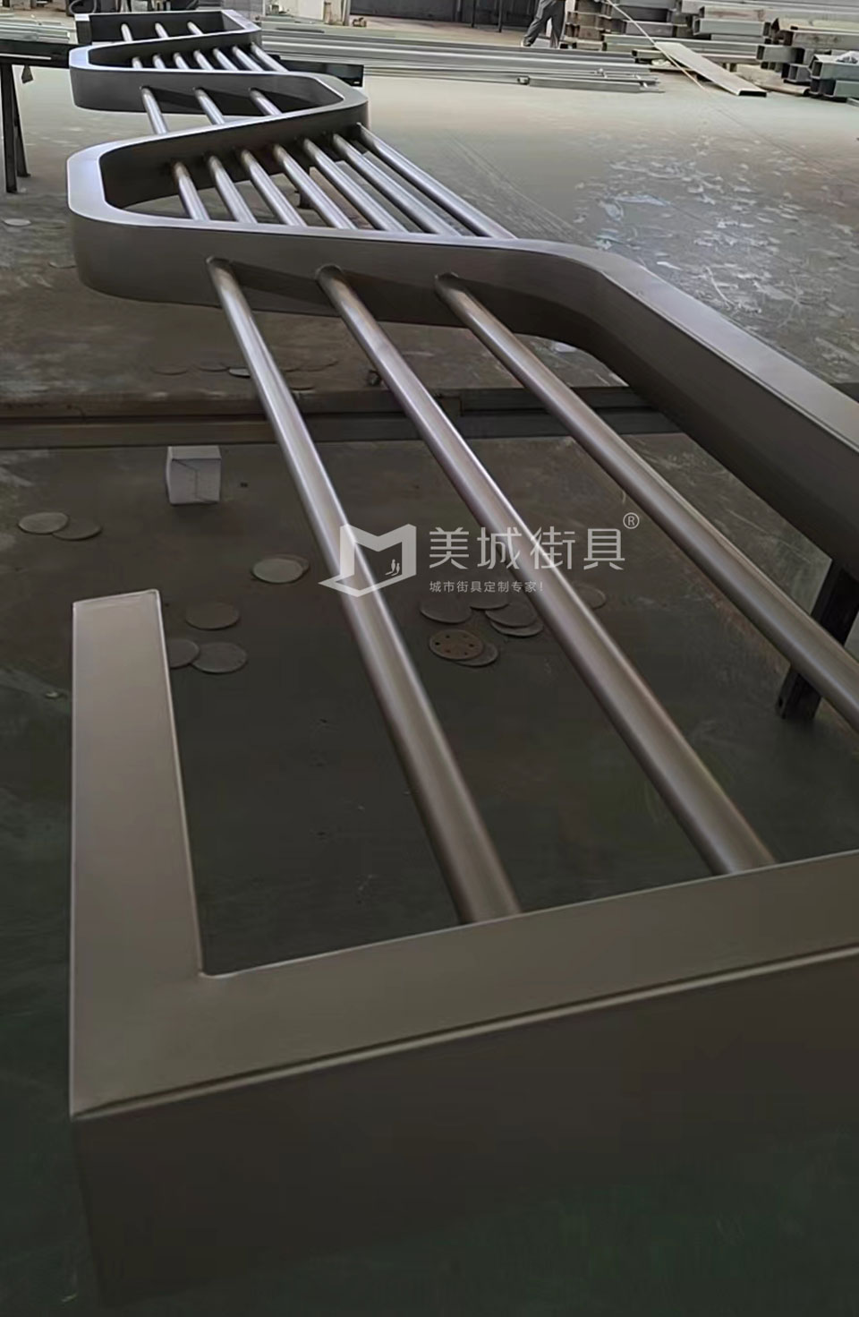 南京道路護欄發(fā)貨 南京道路護欄發(fā)貨